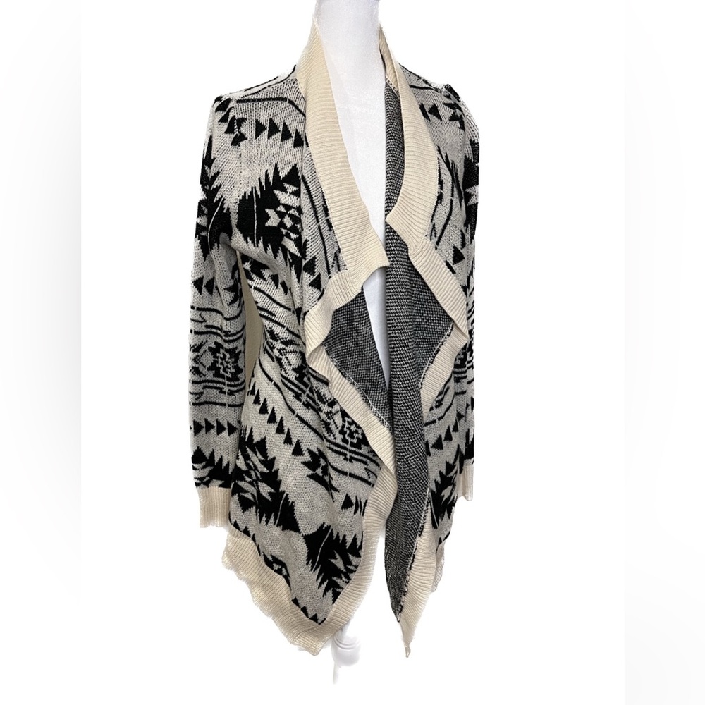 Charlotte Russe Southwest Tribal Geometrical Open‎ Cardigan Size Small Boho